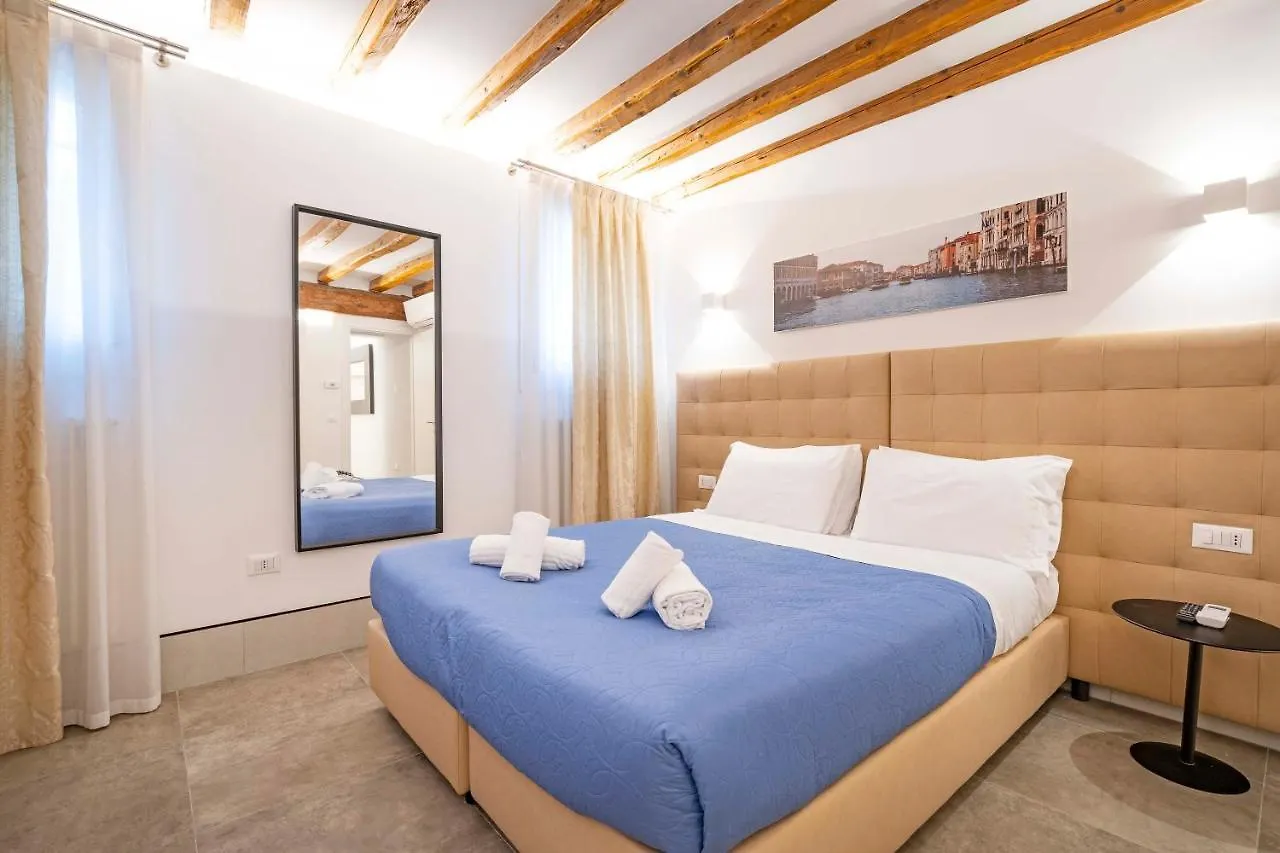 Villa La Terrasse Venezia 0*,  Italia